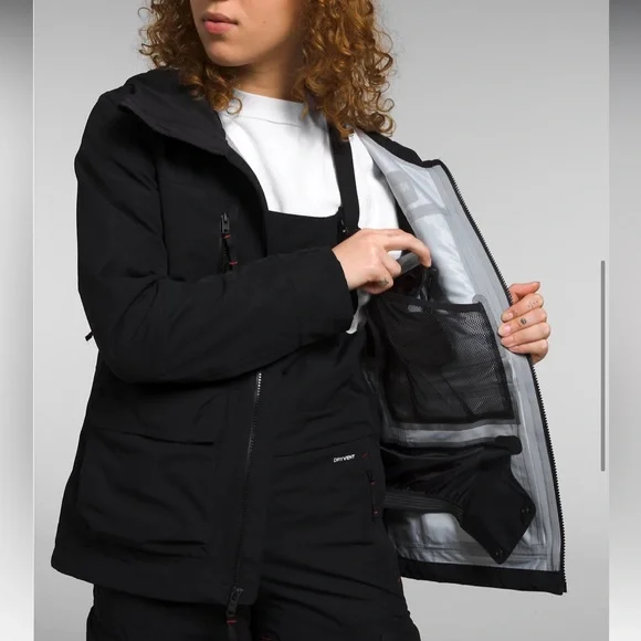 The North Face Ski Snowboard Shell Jacket Dry Vent Relaxed Fit New